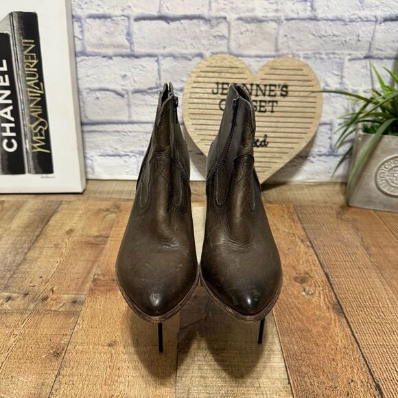 Frye Renee Seam Short Women Western Leather ankle boots - Picture 5 of 10